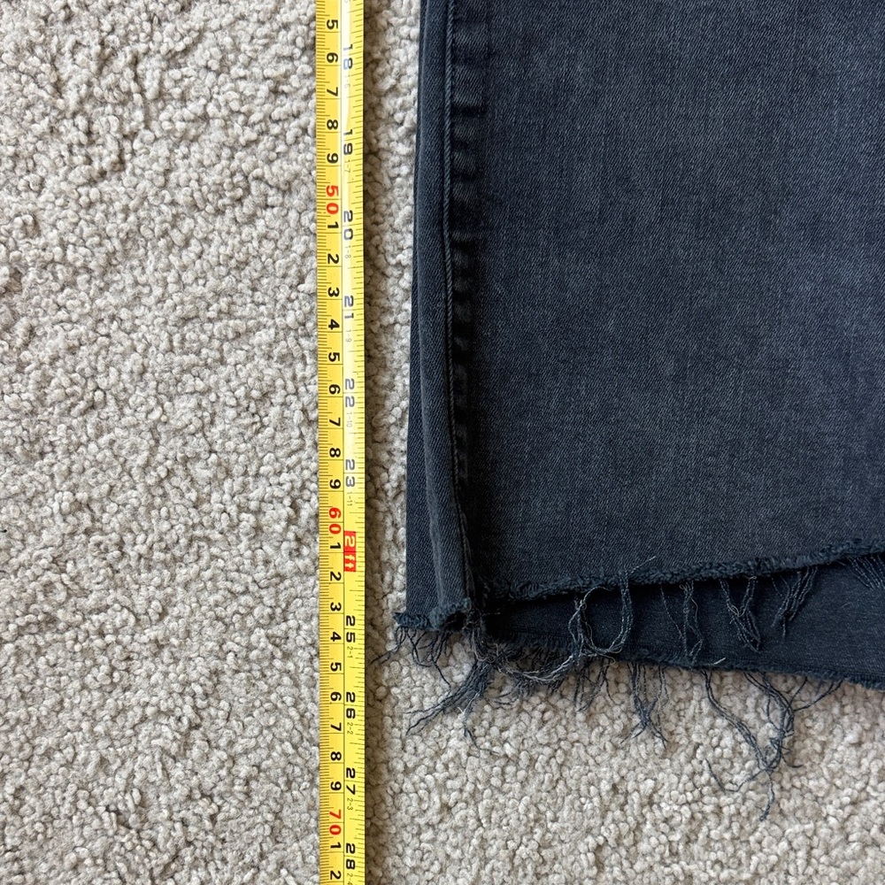 Mother Insider Crop Step Fray Jeans in Not Guilty Black Women’s Size 24 - Picture 14 of 16